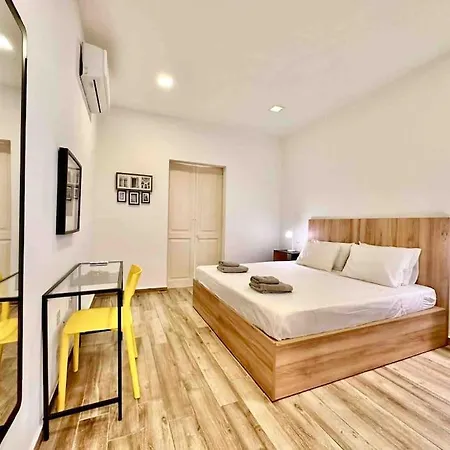 Charming Retreat Off The Sea Front 公寓