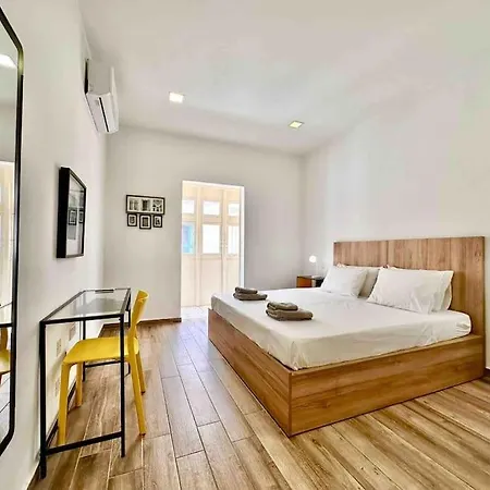 公寓 Charming Retreat Off The Sea Front *