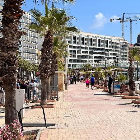 Appartamento Charming Retreat Off The Sea Front *