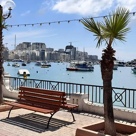 Charming Retreat Off The Sea Front Appartamento Gzira