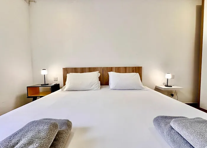 Charming Retreat Off The Sea Front Apartman *